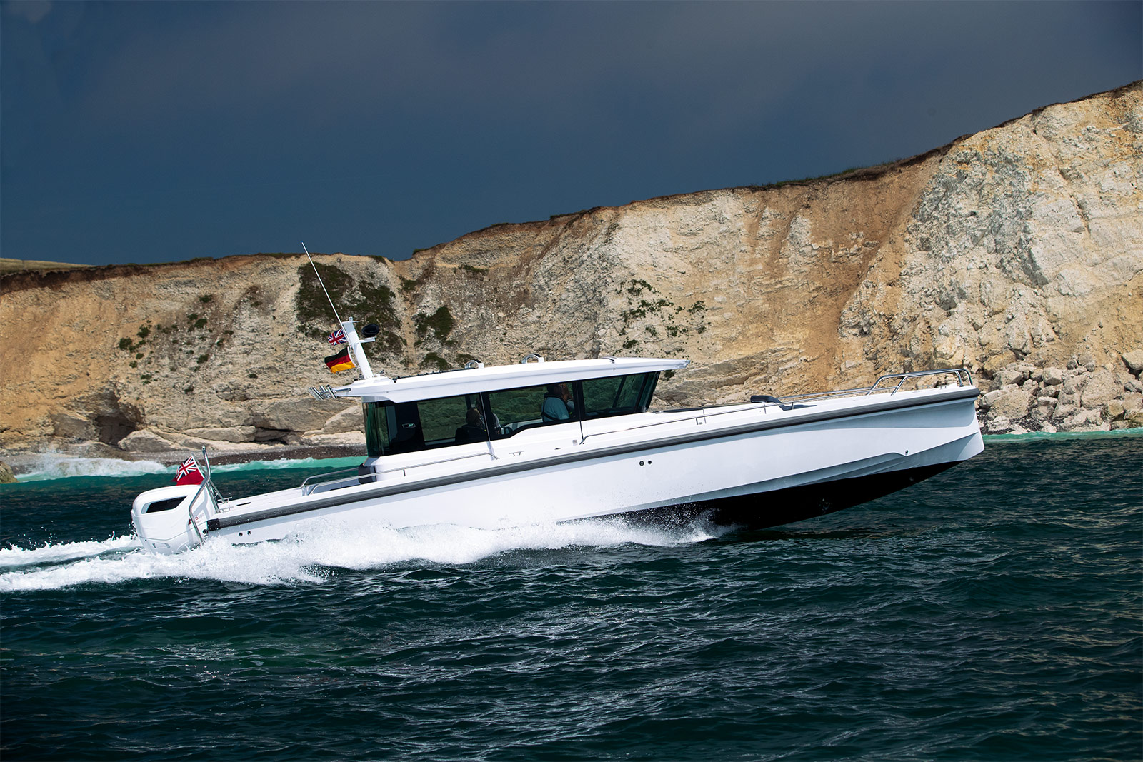 Axopar-37XC---Boote-Polch-(7) Axopar-37XC-Boote-Polch-7