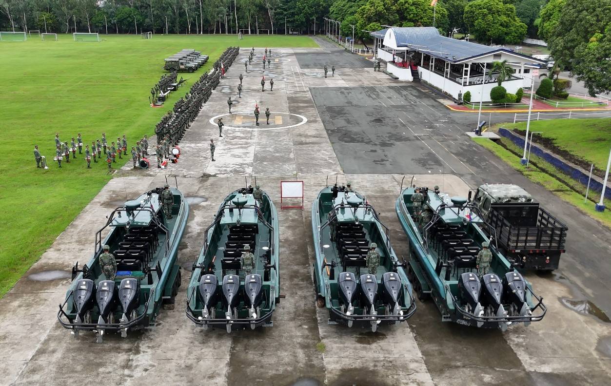 Philippine Marine Corps – Marine Battalion Landing Team-4 (4)