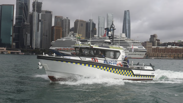 Marine Rescue 30 – Australian rescue organisations fast response boat built for offshore waters